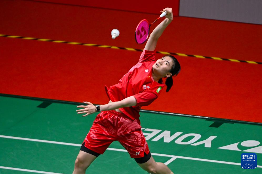 何凭借实力 何凭借实力