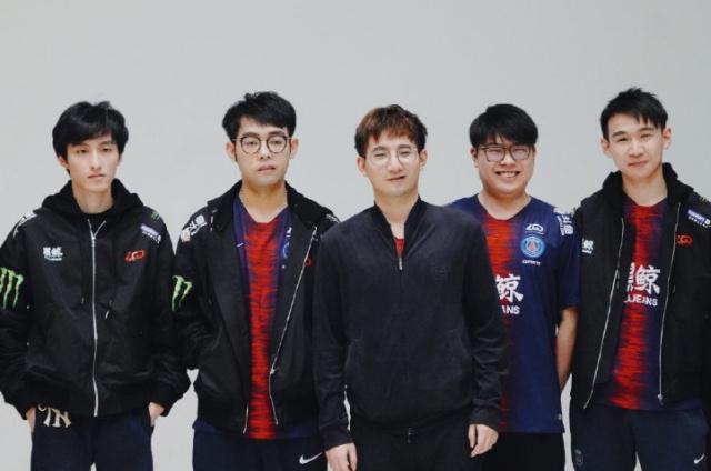 策的进一步 策的进一步