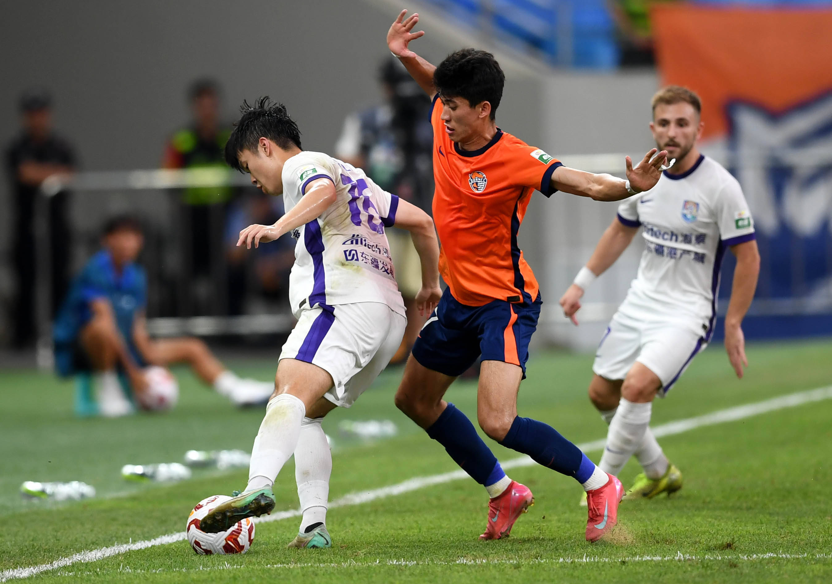 在预算收紧 在预算收紧